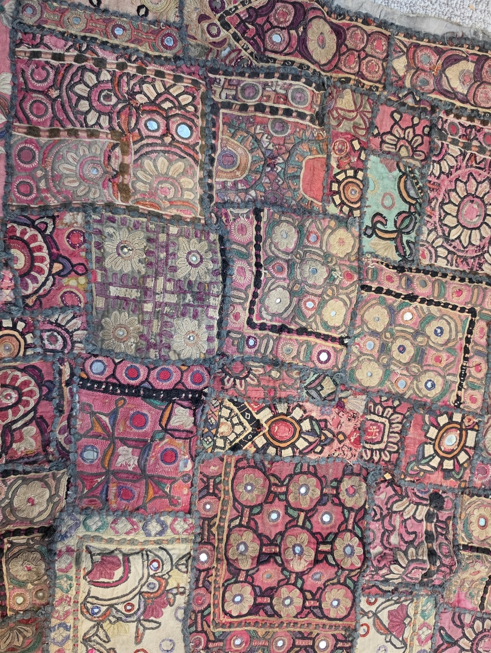 Vintage Handmade Indian Embroidered Patchwork Wall Hanging - Picture 11 of 16
